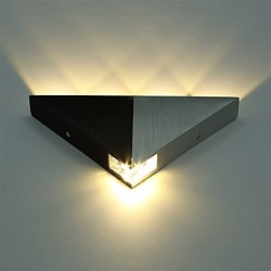 Modern Triangle 5W LED Wall Sconce Light Fixture Indoor Hallway Up Down Wall Lamp Spot Light Aluminum Decorative Lighting for Studio Restauran