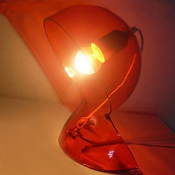 Table Light with 1 Light in Red